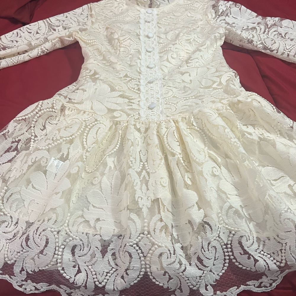 Elegant Cream Lace Prom Dress